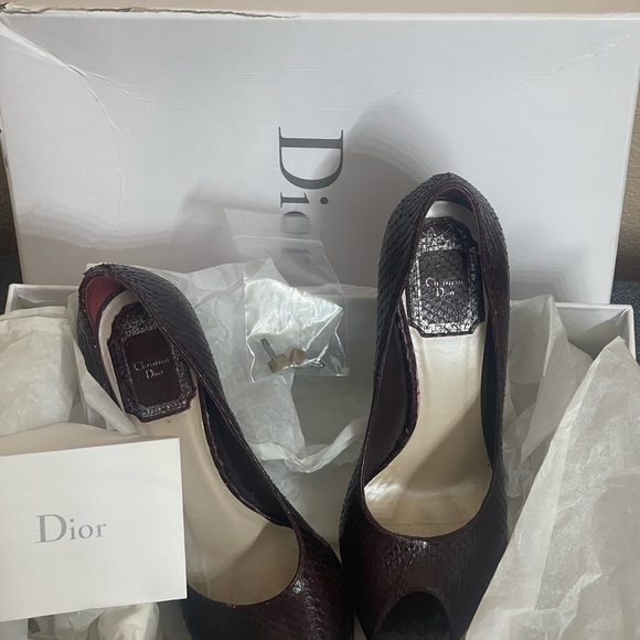Christian Dior Python Leather Peep Toe Pumps Heels Burgundy Wine size 351/2 (5.5 - Picture 12 of 15